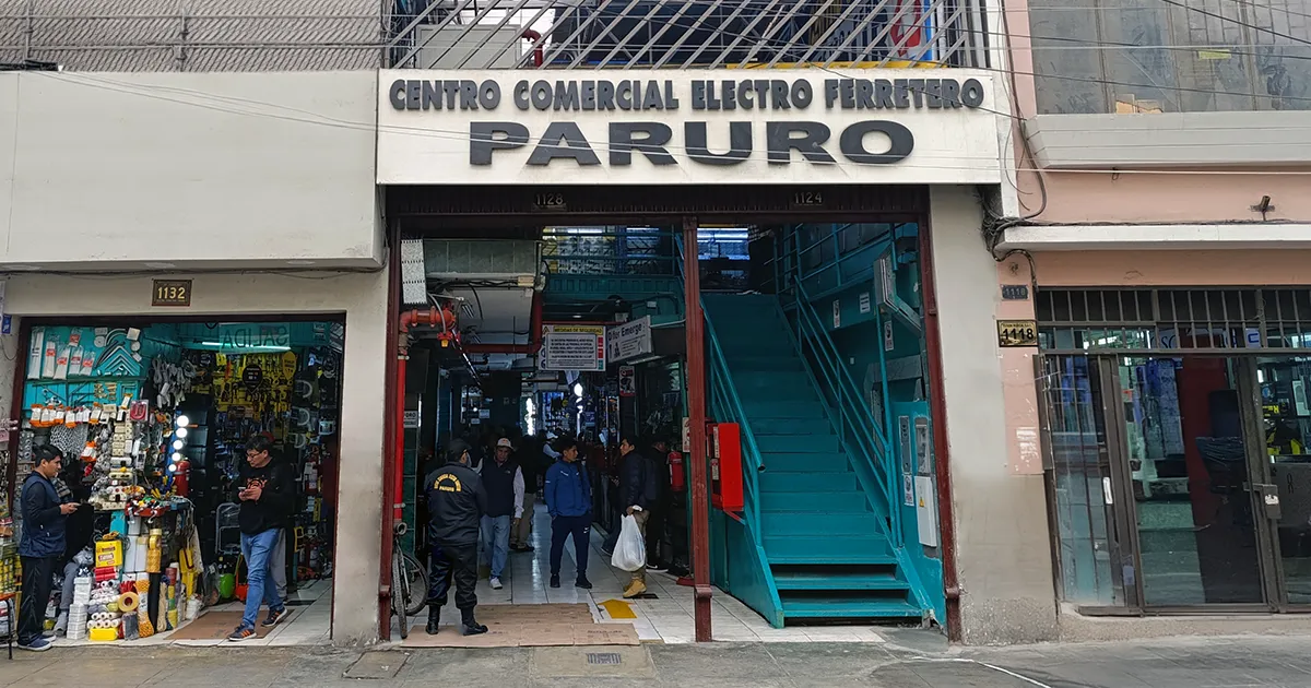 import-sumary-sede-centro-comercial-electro-ferretero-paruro-exterior
